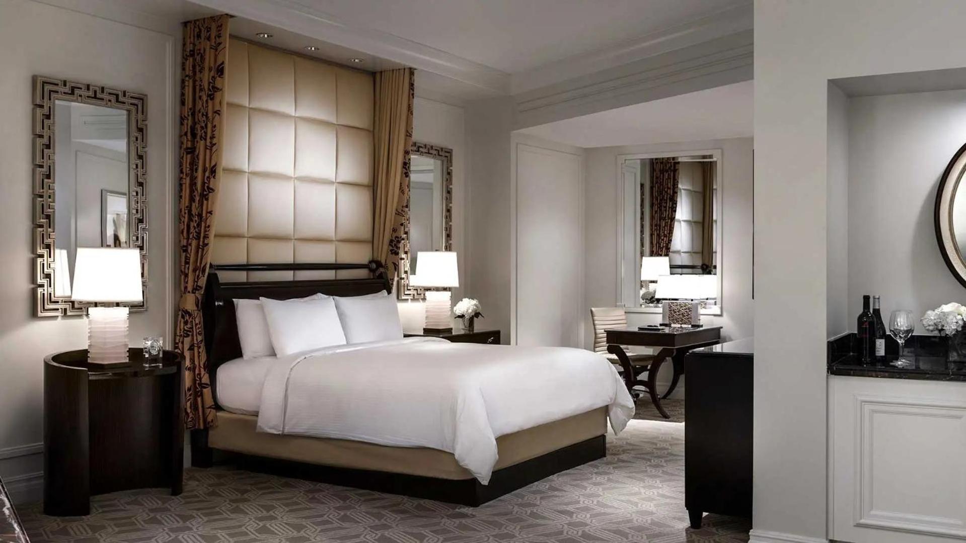 Premium King Suite
